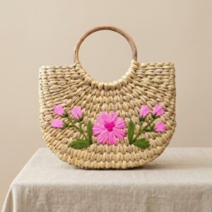 U bag with embroidery